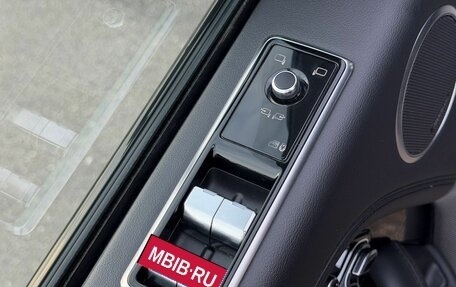 Land Rover Range Rover IV рестайлинг, 2018 год, 4 750 000 рублей, 12 фотография