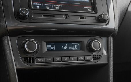 Volkswagen Polo VI (EU Market), 2019 год, 1 419 000 рублей, 14 фотография
