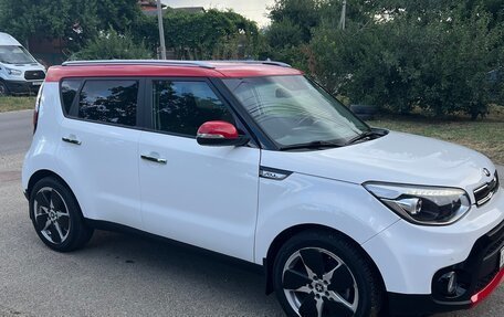 KIA Soul II рестайлинг, 2018 год, 1 485 000 рублей, 2 фотография