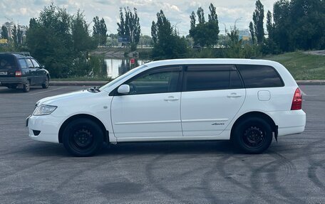 Toyota Corolla, 2004 год, 645 000 рублей, 2 фотография