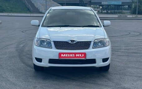 Toyota Corolla, 2004 год, 645 000 рублей, 8 фотография