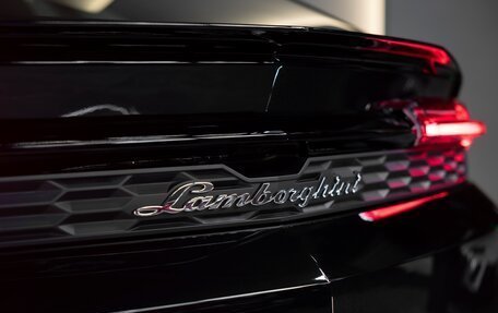 Lamborghini Urus I, 2025 год, 48 219 000 рублей, 17 фотография