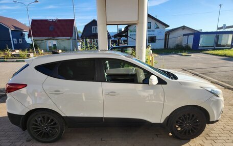 Hyundai ix35 I рестайлинг, 2013 год, 920 000 рублей, 3 фотография