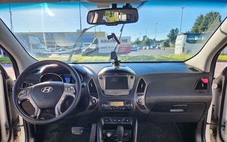 Hyundai ix35 I рестайлинг, 2013 год, 920 000 рублей, 6 фотография