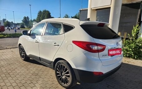 Hyundai ix35 I рестайлинг, 2013 год, 920 000 рублей, 4 фотография