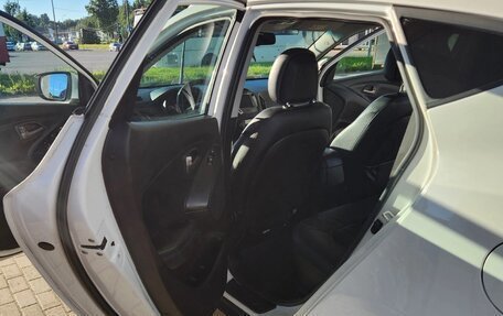 Hyundai ix35 I рестайлинг, 2013 год, 920 000 рублей, 8 фотография