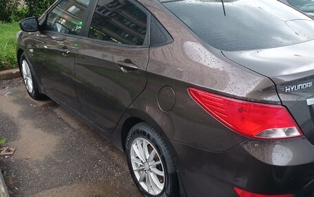 Hyundai Solaris II рестайлинг, 2015 год, 830 000 рублей, 2 фотография