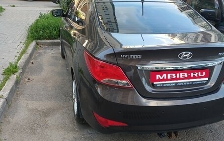 Hyundai Solaris II рестайлинг, 2015 год, 830 000 рублей, 4 фотография