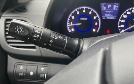 Hyundai Solaris II рестайлинг, 2013 год, 1 000 000 рублей, 12 фотография