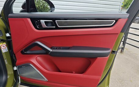 Porsche Cayenne III, 2020 год, 9 990 000 рублей, 27 фотография