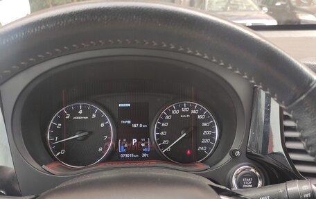 Mitsubishi Outlander III рестайлинг 3, 2021 год, 2 500 000 рублей, 8 фотография