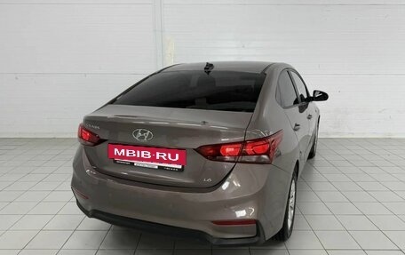 Hyundai Solaris II рестайлинг, 2018 год, 1 420 000 рублей, 5 фотография