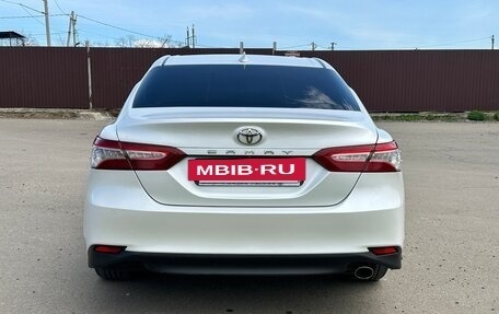 Toyota Camry, 2019 год, 2 500 000 рублей, 3 фотография