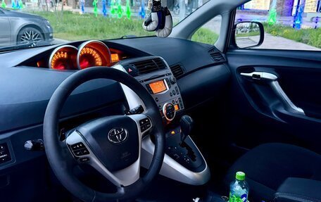 Toyota Verso I, 2010 год, 795 000 рублей, 12 фотография