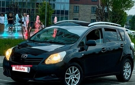 Toyota Verso I, 2010 год, 795 000 рублей, 2 фотография