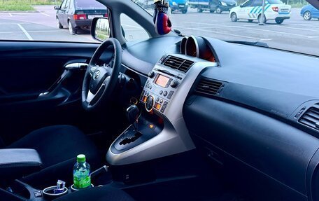 Toyota Verso I, 2010 год, 795 000 рублей, 17 фотография