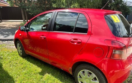 Toyota Yaris III рестайлинг, 2007 год, 420 000 рублей, 6 фотография
