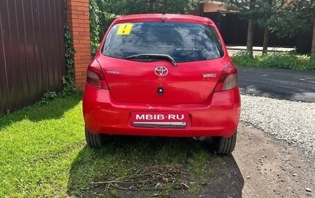Toyota Yaris III рестайлинг, 2007 год, 420 000 рублей, 5 фотография