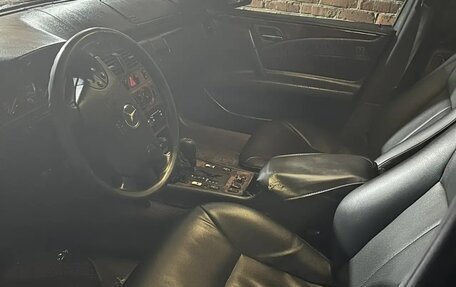 Mercedes-Benz E-Класс, 1997 год, 450 000 рублей, 4 фотография