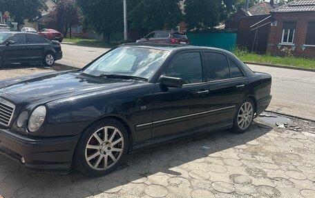 Mercedes-Benz E-Класс, 1997 год, 450 000 рублей, 10 фотография