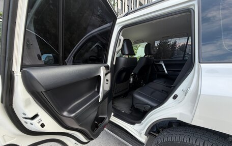 Toyota Land Cruiser Prado 150 рестайлинг 2, 2021 год, 7 650 000 рублей, 13 фотография