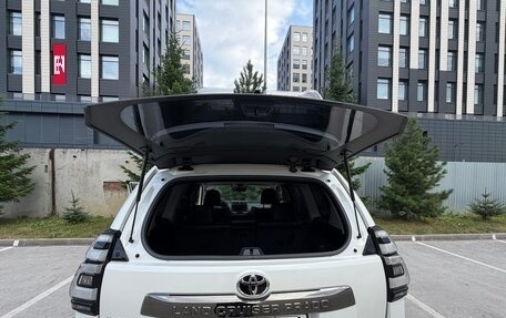 Toyota Land Cruiser Prado 150 рестайлинг 2, 2021 год, 7 650 000 рублей, 20 фотография