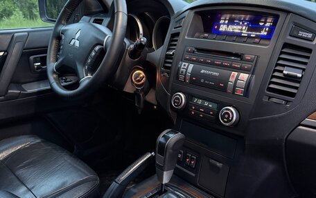 Mitsubishi Pajero IV, 2008 год, 1 500 000 рублей, 22 фотография