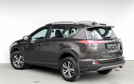 Toyota RAV4, 2018 год, 2 200 000 рублей, 7 фотография