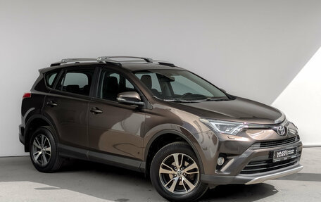 Toyota RAV4, 2018 год, 2 200 000 рублей, 3 фотография
