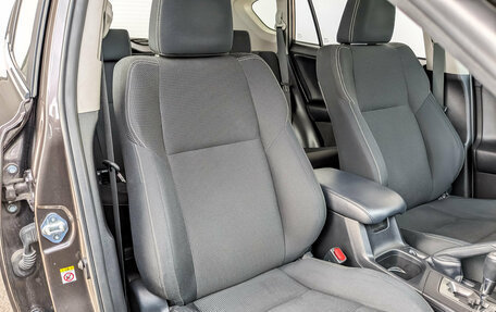 Toyota RAV4, 2018 год, 2 200 000 рублей, 22 фотография