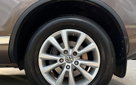 Volkswagen Touareg III, 2011 год, 2 650 000 рублей, 15 фотография