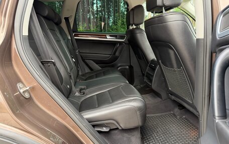 Volkswagen Touareg III, 2011 год, 2 650 000 рублей, 32 фотография
