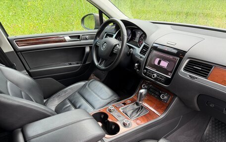 Volkswagen Touareg III, 2011 год, 2 650 000 рублей, 29 фотография