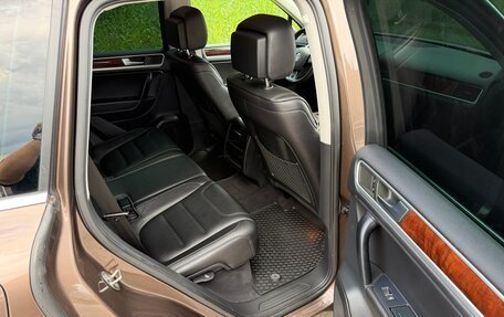 Volkswagen Touareg III, 2011 год, 2 650 000 рублей, 33 фотография