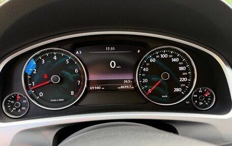 Volkswagen Touareg III, 2011 год, 2 650 000 рублей, 26 фотография
