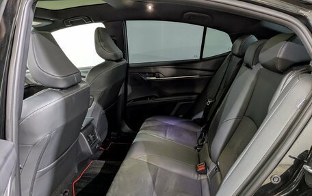 Toyota Camry, 2024 год, 3 750 000 рублей, 4 фотография
