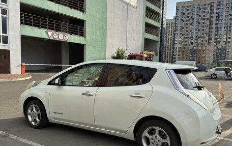 Nissan Leaf I, 2011 год, 950 000 рублей, 3 фотография