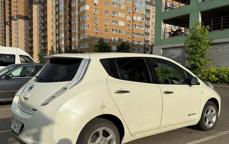 Nissan Leaf I, 2011 год, 950 000 рублей, 8 фотография