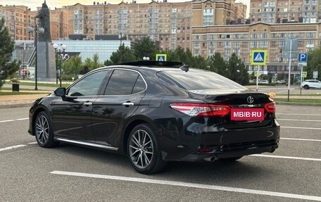 Toyota Camry, 2023 год, 3 200 000 рублей, 6 фотография