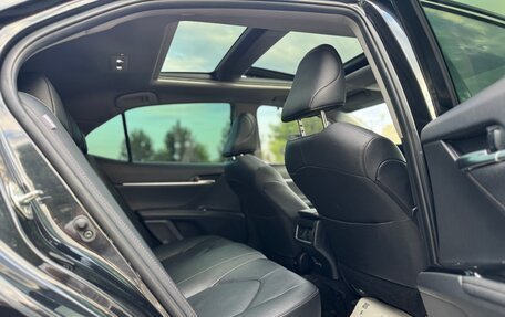 Toyota Camry, 2023 год, 3 200 000 рублей, 11 фотография