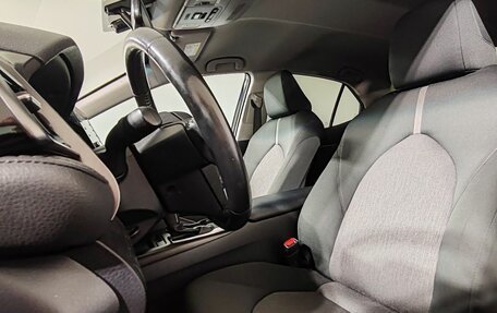 Toyota Camry, 2021 год, 2 600 000 рублей, 12 фотография