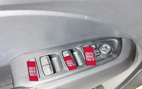 Hyundai Venue I, 2021 год, 1 750 000 рублей, 15 фотография