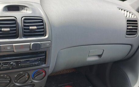 Hyundai Accent II, 2004 год, 360 000 рублей, 11 фотография