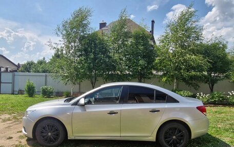 Chevrolet Cruze II, 2010 год, 750 000 рублей, 2 фотография