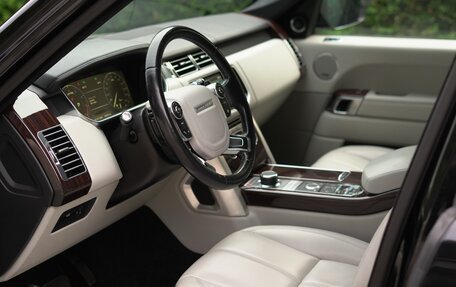 Land Rover Range Rover IV рестайлинг, 2014 год, 3 990 000 рублей, 5 фотография