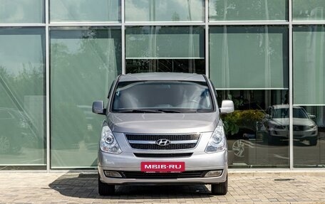 Hyundai Grand Starex Grand Starex I рестайлинг 2, 2011 год, 1 595 000 рублей, 2 фотография