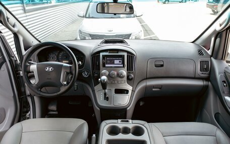 Hyundai Grand Starex Grand Starex I рестайлинг 2, 2011 год, 1 595 000 рублей, 15 фотография