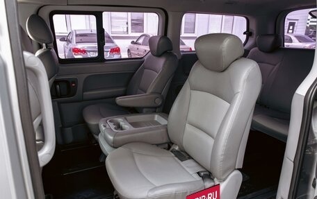 Hyundai Grand Starex Grand Starex I рестайлинг 2, 2011 год, 1 595 000 рублей, 16 фотография
