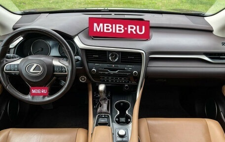 Lexus RX IV рестайлинг, 2018 год, 3 897 000 рублей, 13 фотография