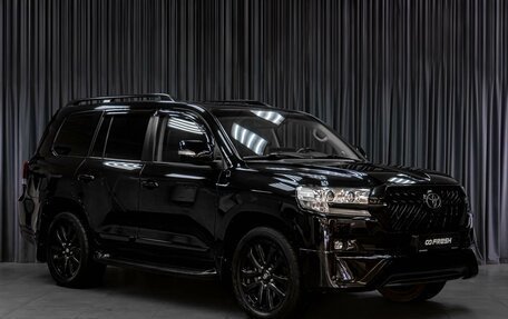 Toyota Land Cruiser 200, 2017 год, 6 369 000 рублей, 1 фотография